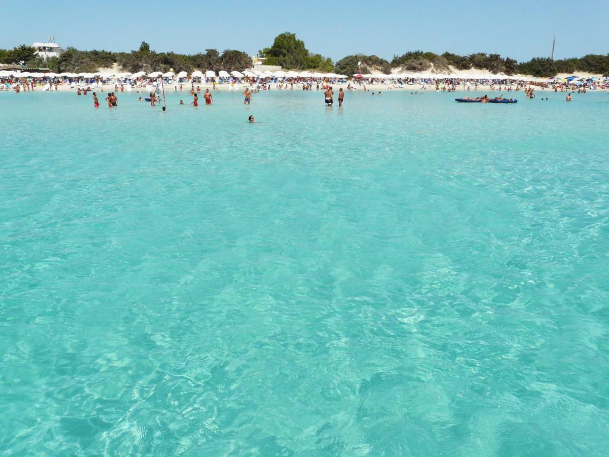 Martina'S House Hotell Porto Cesareo Exteriör bild