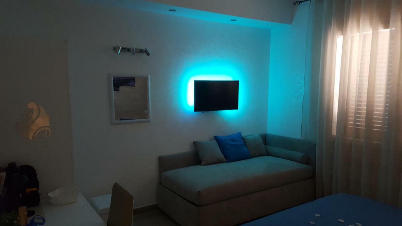 Martina'S House Hotell Porto Cesareo Exteriör bild